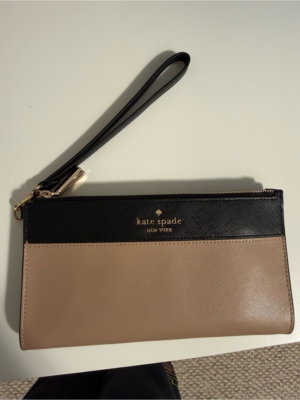 kate spade Two-Tone Black and Taupe Zip Wristlet